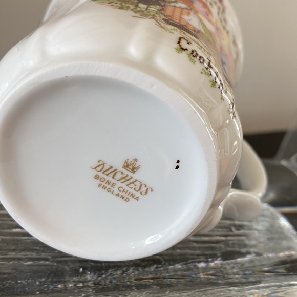 Bone China Mug - Picture 4 of 6